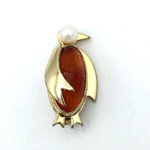 WE RICHARDS penguin brooch 12K gold-filled vintage scarab belly pearl head pin